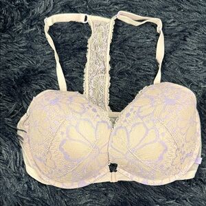 Victoria's Secret Lace Bra in Lavender and Cream